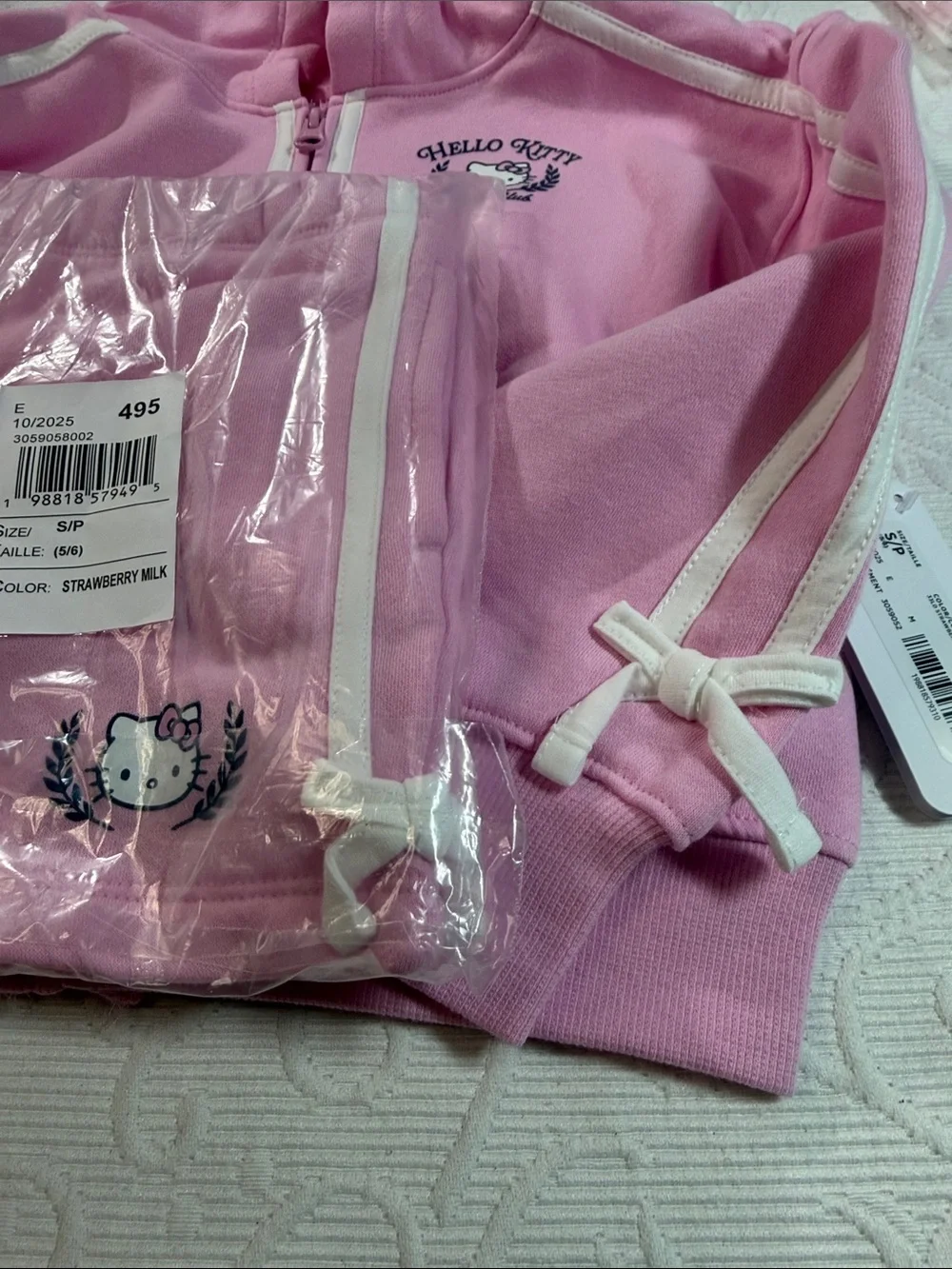 Hello Kitty hello kitty